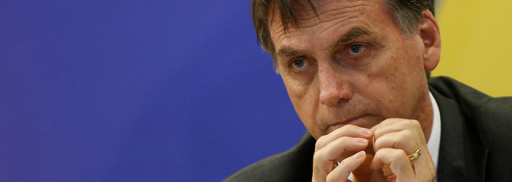 Bolsonaro leva o Brasil à beira do abismo