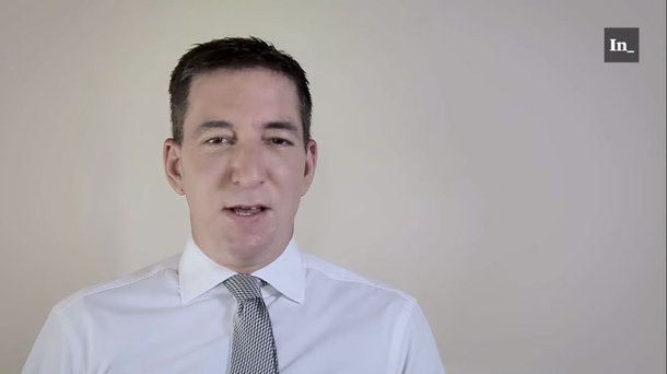 Escândalo sombrio afoga o governo Bolsonaro, afirma Greenwald em vídeo