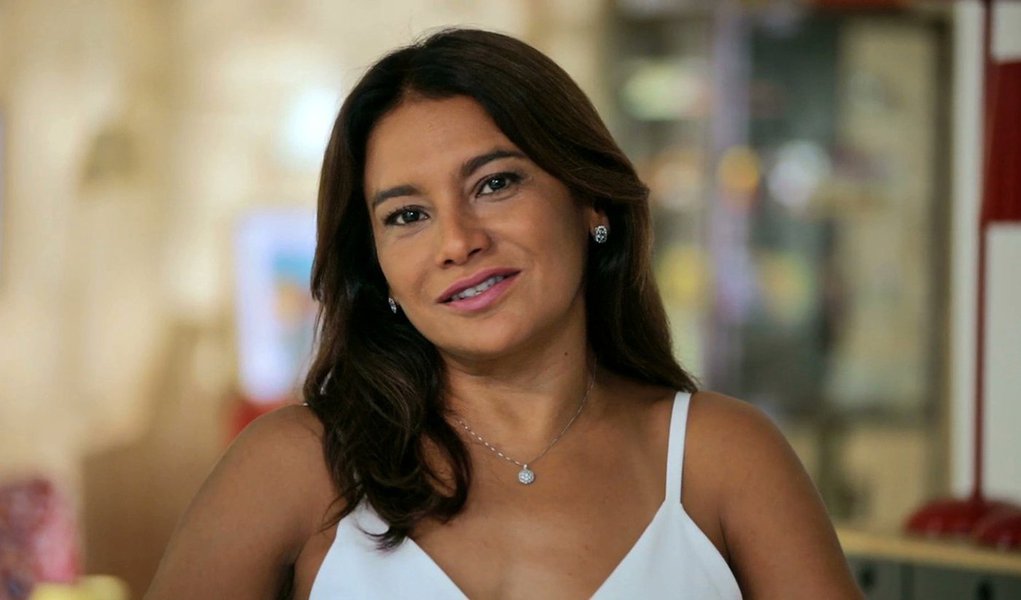 Dira Paes esgarça o teor reacionário do governo Bolsonaro