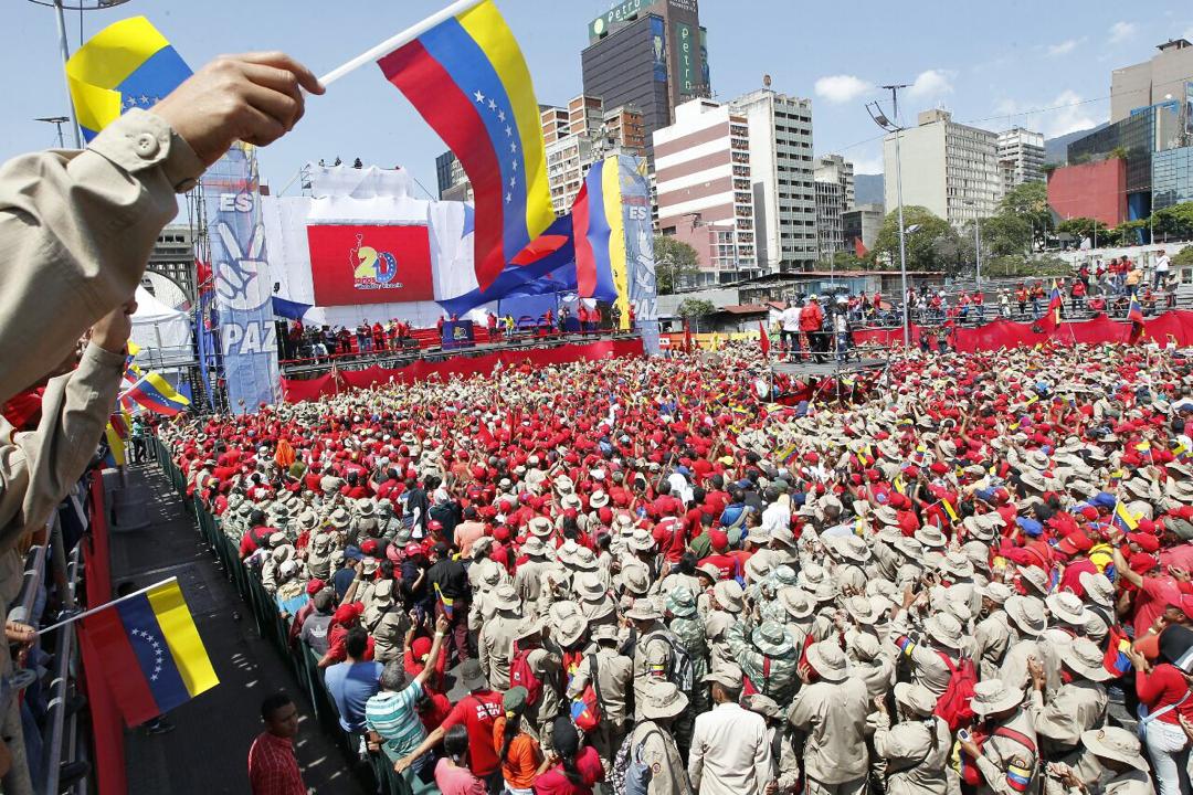 'Golpe falhou e não percebem', afirma Maduro durante ato em Caracas