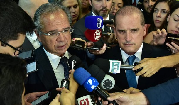 Kennedy: por trás da disputa no Senado está uma guerra sanguinolenta entre Guedes e Onyx