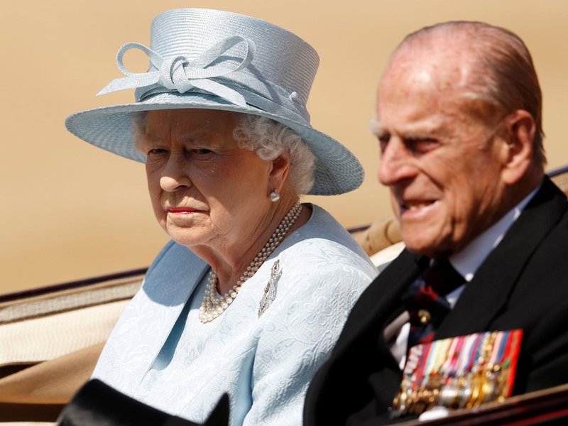 Bolsonaro comete gafe ao responder para a rainha Elizabeth