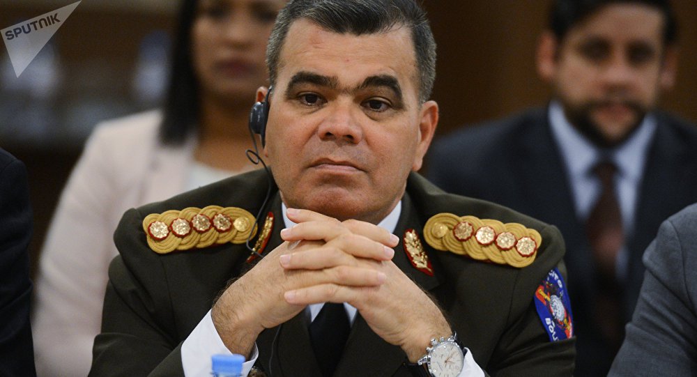 Ministro da Defesa diz que Venezuela deve resistir