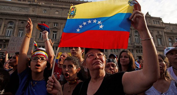 Crise na Venezuela agrava contradições entre EUA e Rússia