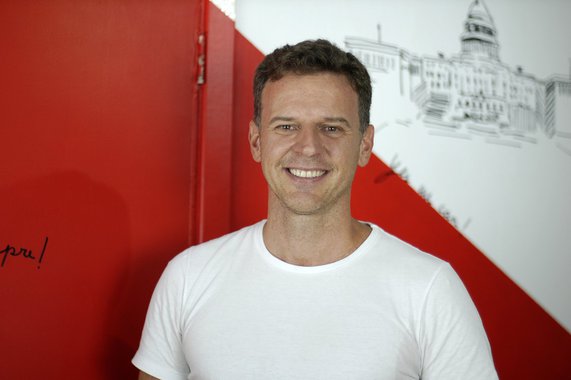 Eduardo Moreira: distribuição é a única solução para a pobreza