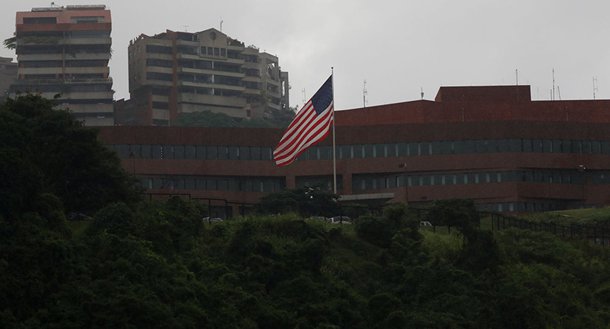 Diplomatas norte-americanos começam a deixar a Venezuela