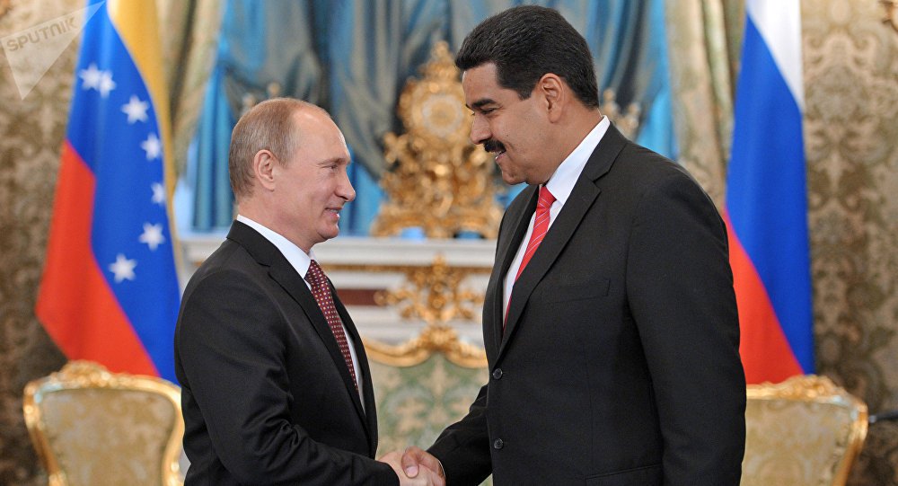 Putin liga para Maduro e diz que golpe (apoiado por Bolsonaro) quebra as bases do direito internacional