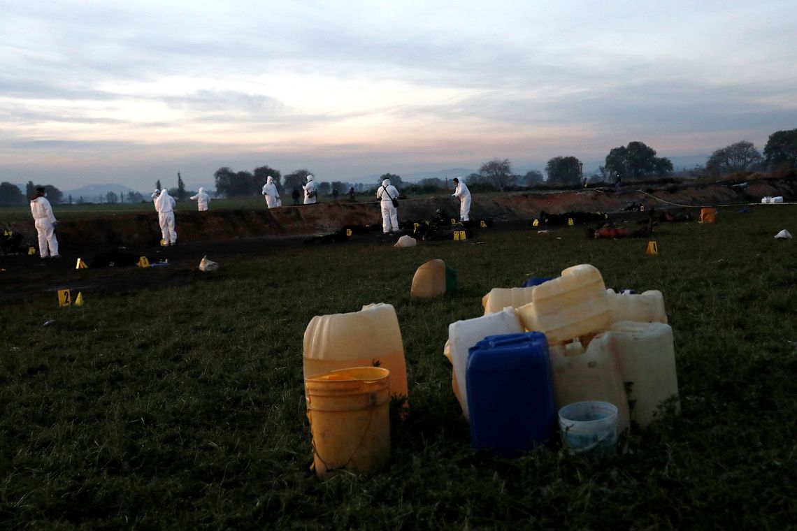 Sobe para 89 mortos e 51 feridos em explosão em gasoduto no México