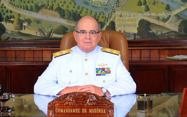 Ex-comandante da Marinha vai chefiar Conselho de Administração da Petrobrás