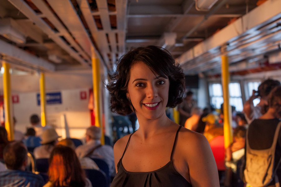 Maria Rezende: poesia é arma potente da resistência cultural 