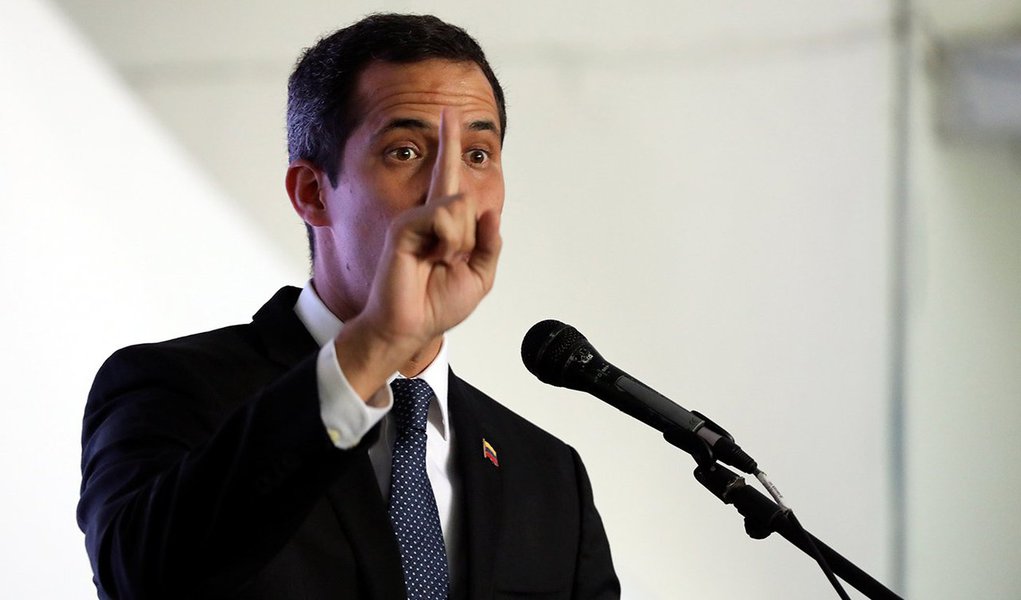 'Nada me deterá', diz Guaidó após ter imunidade suspensa