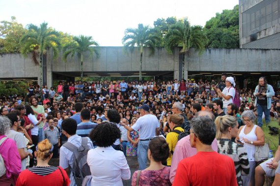 Em 15 de maio, um dia para fazer História