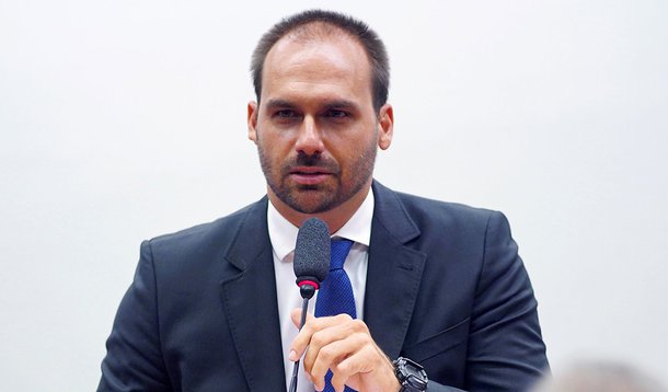 Defensor de Israel, Eduardo Bolsonaro cancela audiências com embaixadores de Irã e Palestina