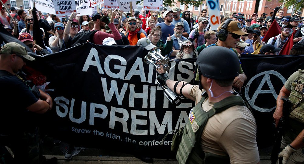 Cresce nos EUA número de crimes de supremacistas brancos