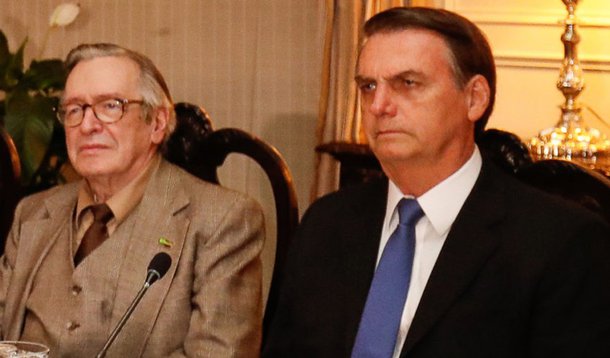 Amigo de Olavo pode ganhar embaixada em Washington