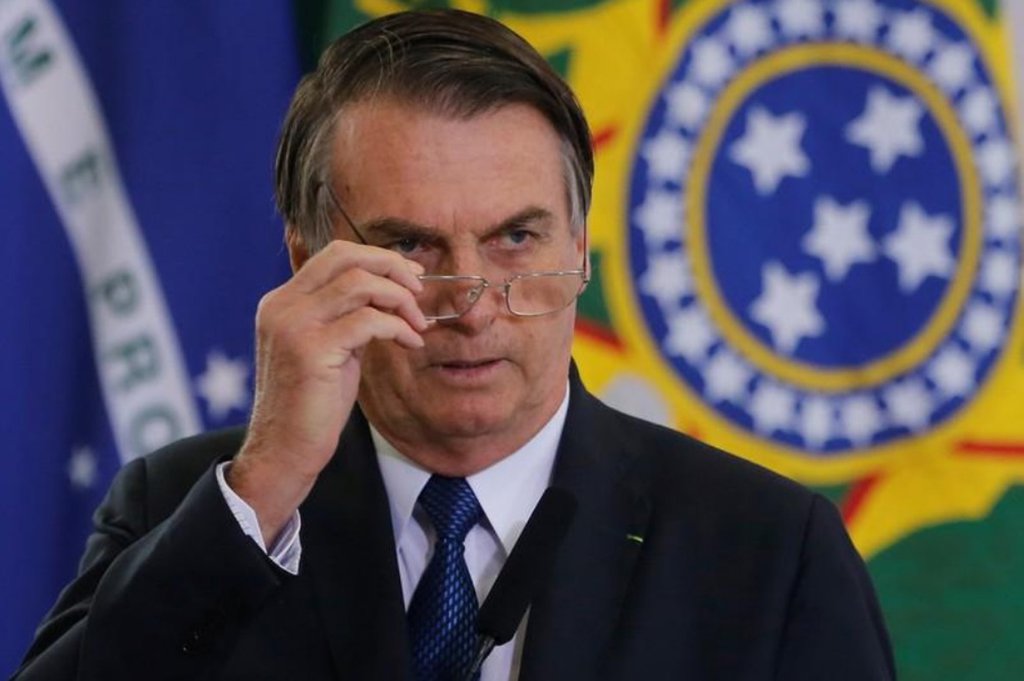 O nome do Tsunami é Jair Bolsonaro. Para detê-lo só o povo nas ruas. Dia 15 está chegando