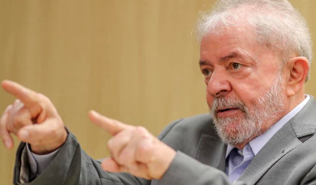 Folha ataca Lula mesmo após entrevista histórica