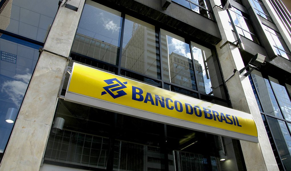 Na mira da privatização, lucro do BB cresce mais de 40% no 1º tri