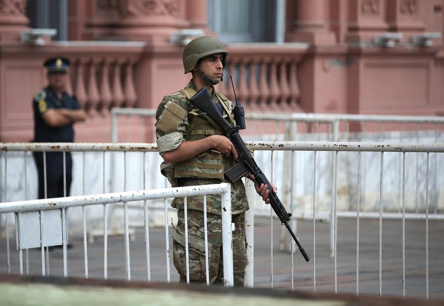Casa Rosada é evacuada após suspeita de bomba