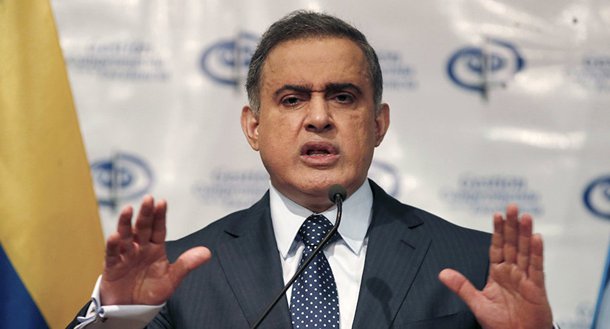 Venezuela vai agir com peso contra golpistas, diz procurador geral