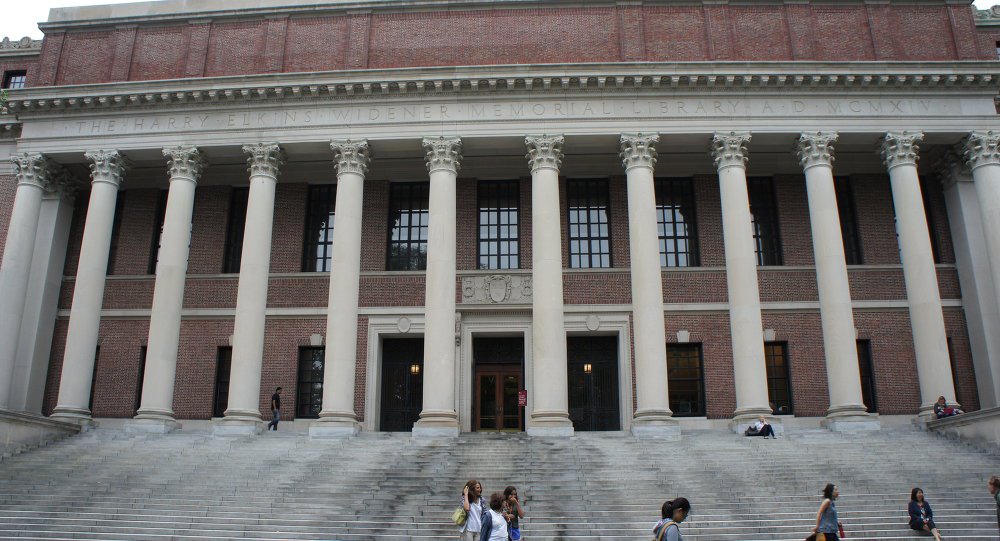 Sociólogos de Harvard e Cambridge criticam Bolsonaro