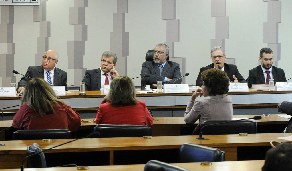 Reforma tributária impediria retrocessos da Previdência