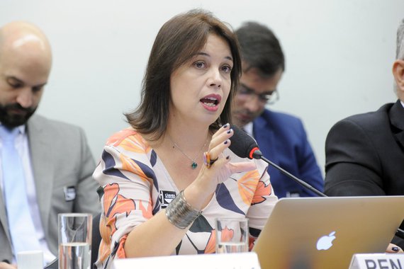 Fusão da TV Brasil com NBR é ilegal, dizem entidades