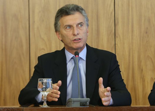 Argentina: Macri em caída livre e Cristina alargando os passos