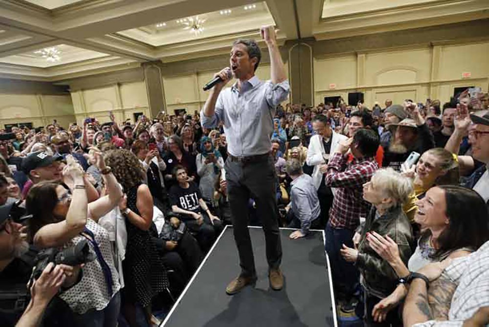 Pré-candidato democrata à presidência critica racismo nos Estados Unidos