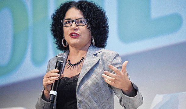 Viviane Mosé: a direita não aceita perder