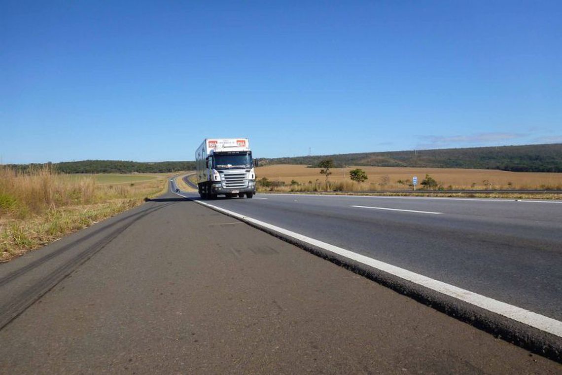 Caixa vai financiar até 100% da compra de caminhões e ônibus