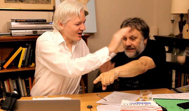 Zizek: só nós podemos ajudar Assange 