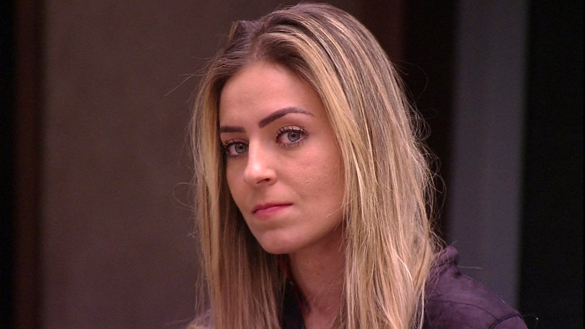 Vencedora do BBB 19, Paula terá que depor por intolerância religiosa