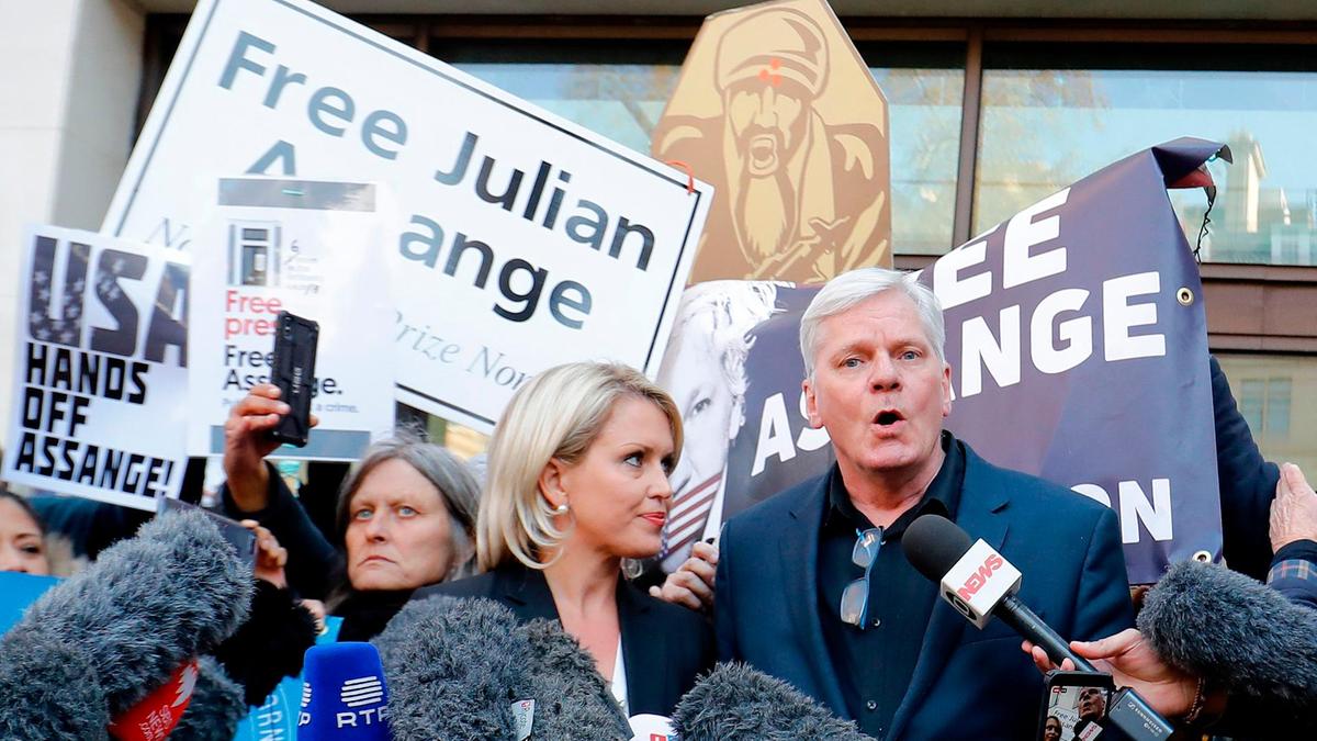 Diretor do WikiLeaks: “Assange pode enfrentar décadas de prisão nos EUA”
