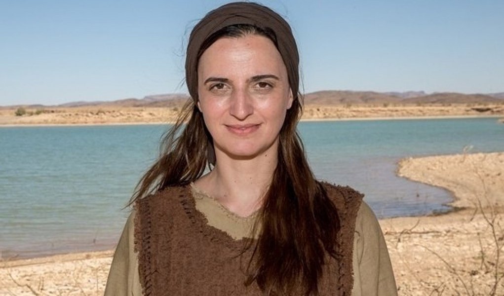 Atriz Kika Kalache é parada em blitze e ouve de policial que sua profissão é suspeita