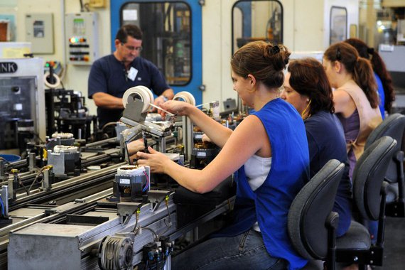 Confiança do empresário industrial cai pelo 4º mês, diz CNI