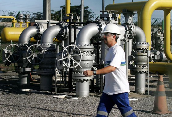 Bolsonaro quer privatizar parte da exploração de gás e urânio no Brasil