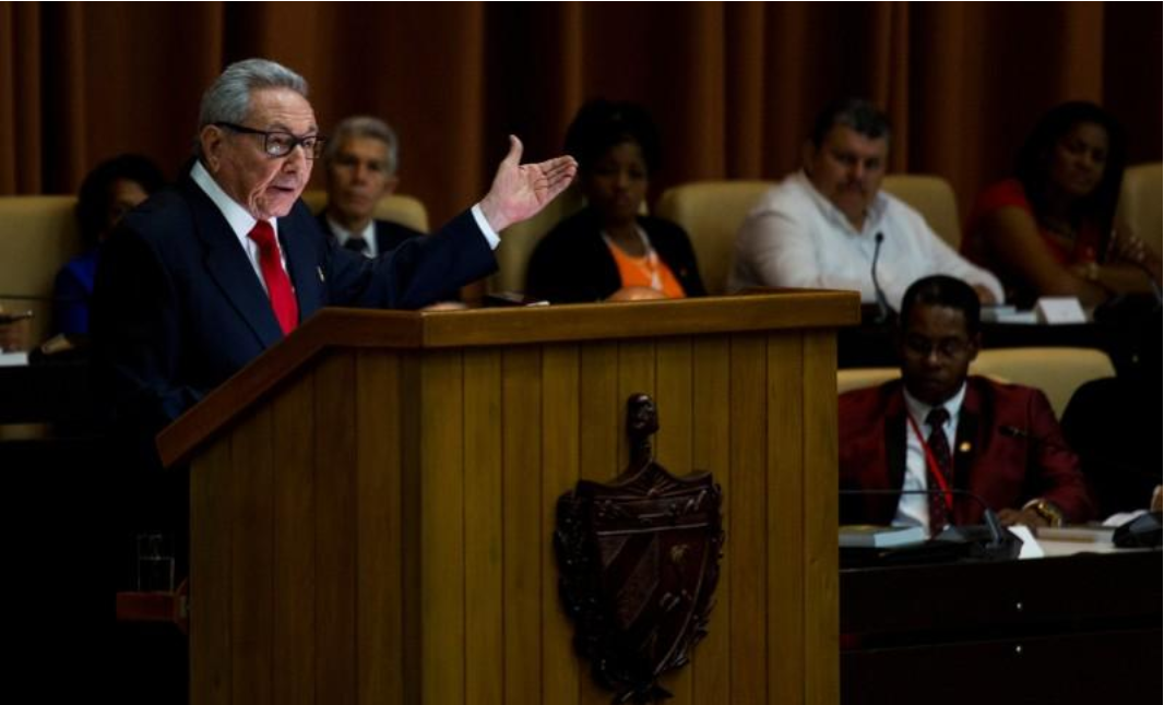 Raúl Castro diz que Cuba não vai abandonar Venezuela apesar de 'chantagem' dos EUA