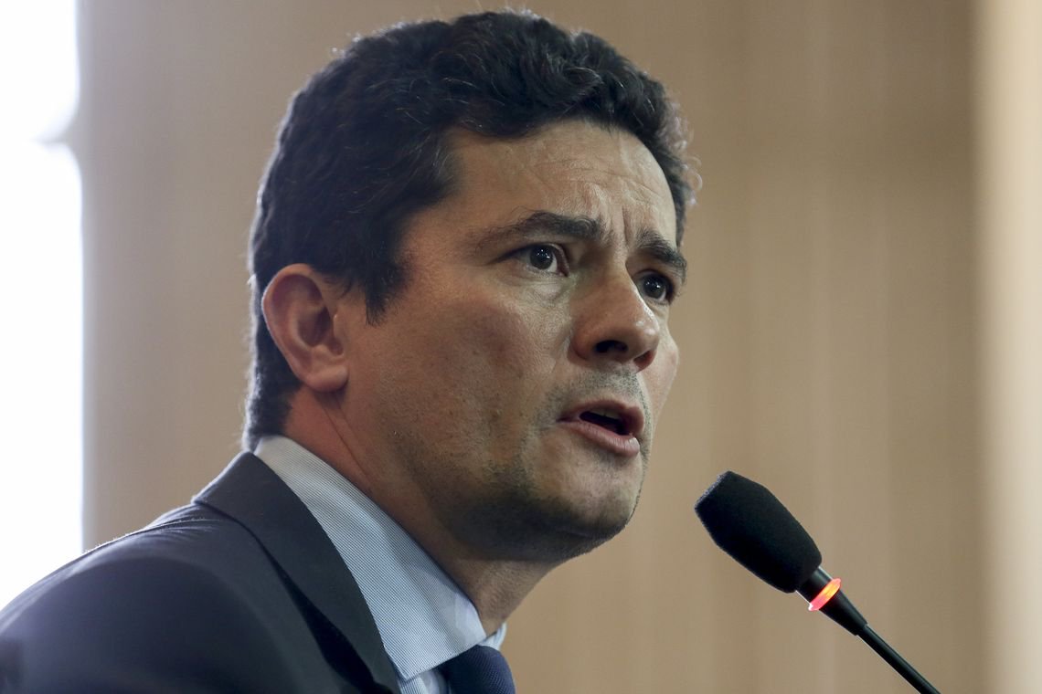 Aumenta articulação para tirar Coaf de Moro e passar para Guedes
