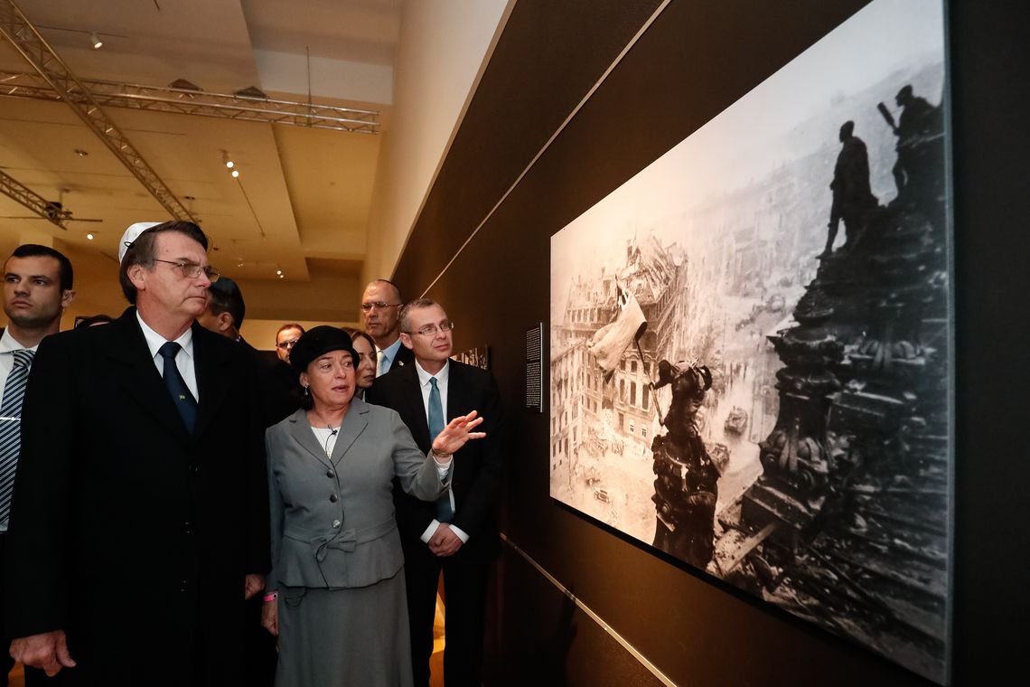 Museu do Holocausto confirma que nazismo é de direita e faz Bolsonaro dar vexame em Israel