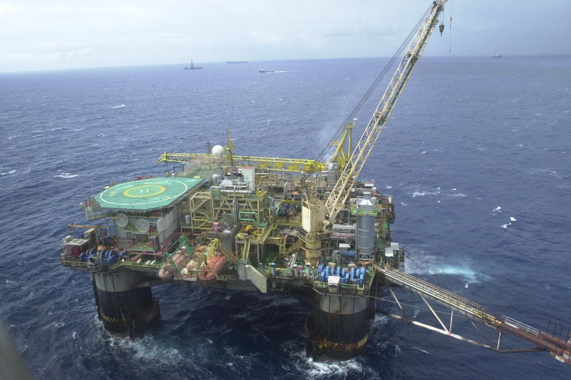 Aepet: privatização da Petrobrás para redução da dívida é uma falácia