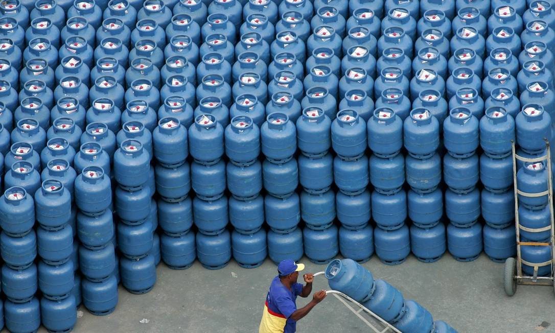 Petrobrás inicia 'divulgação de oportunidade' para privatizar a Liquigás