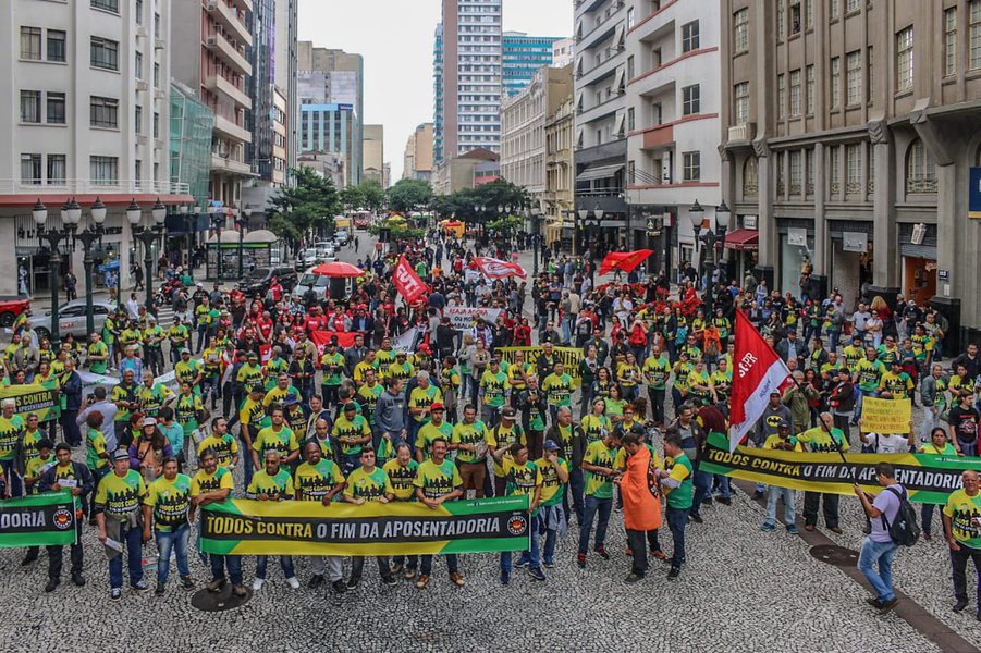 Mídia ofusca atos contra golpe da Previdência