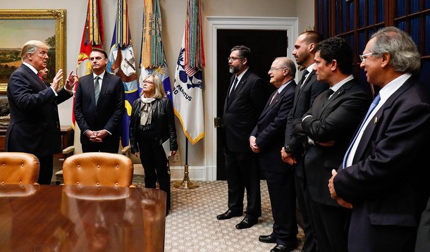 Grande vencedor da viagem de Bolsonaro aos EUA é Trump, aponta Estado de S.Paulo