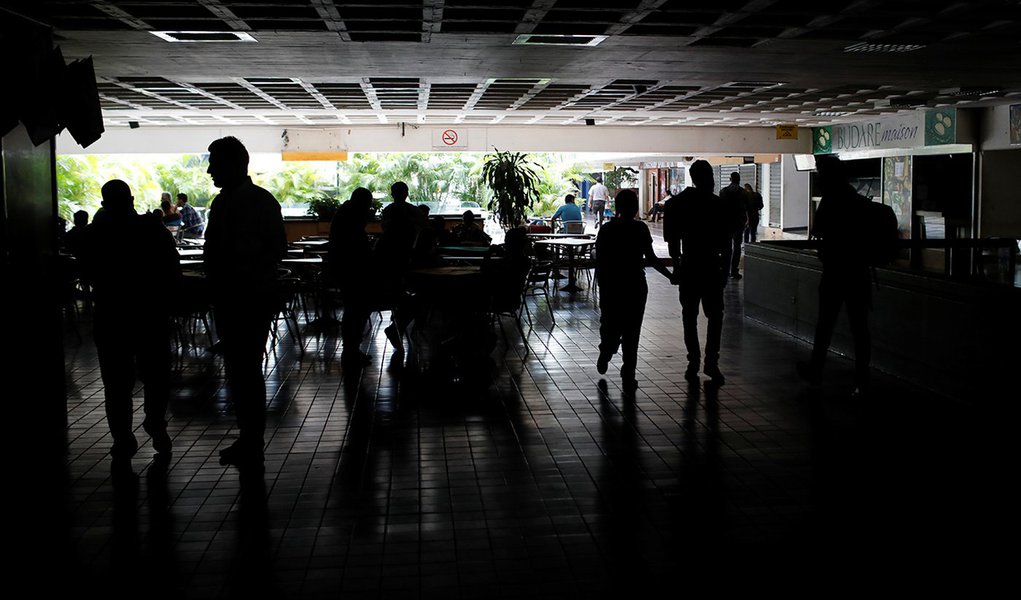 Blecaute na Venezuela foi provocado do exterior, diz Rússia