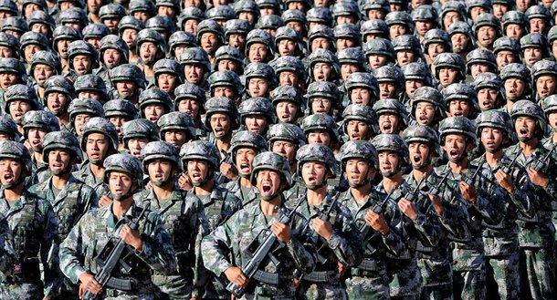 Em sessão do Parlamento, Xi Jinping pede fortalecimento militar da China