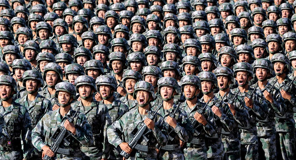 Em sessão do Parlamento, Xi Jinping pede fortalecimento militar da China