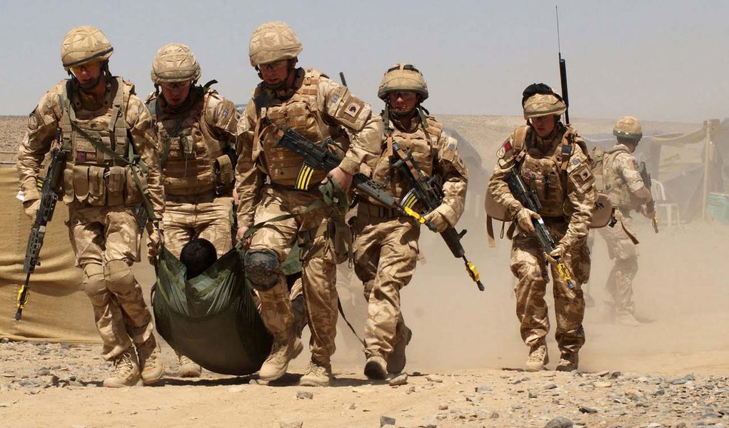 Reino Unido irá retirar milhares de soldados do Afeganistão