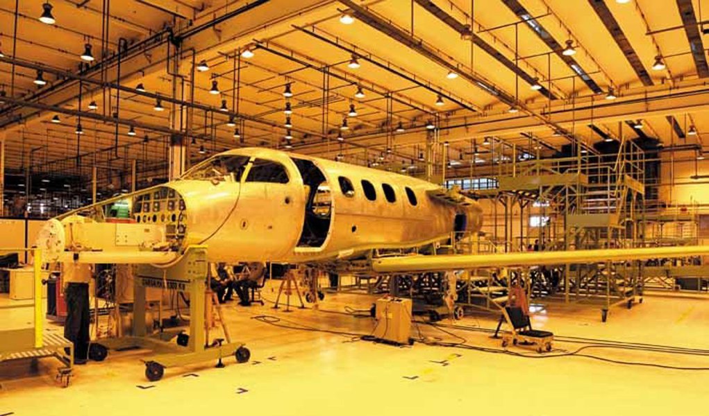 Embraer: divisão de defesa puxará crescimento em 2012