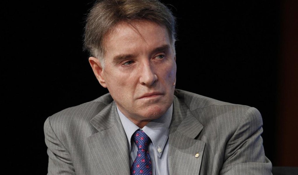 Eike diz que foi pego para Cristo